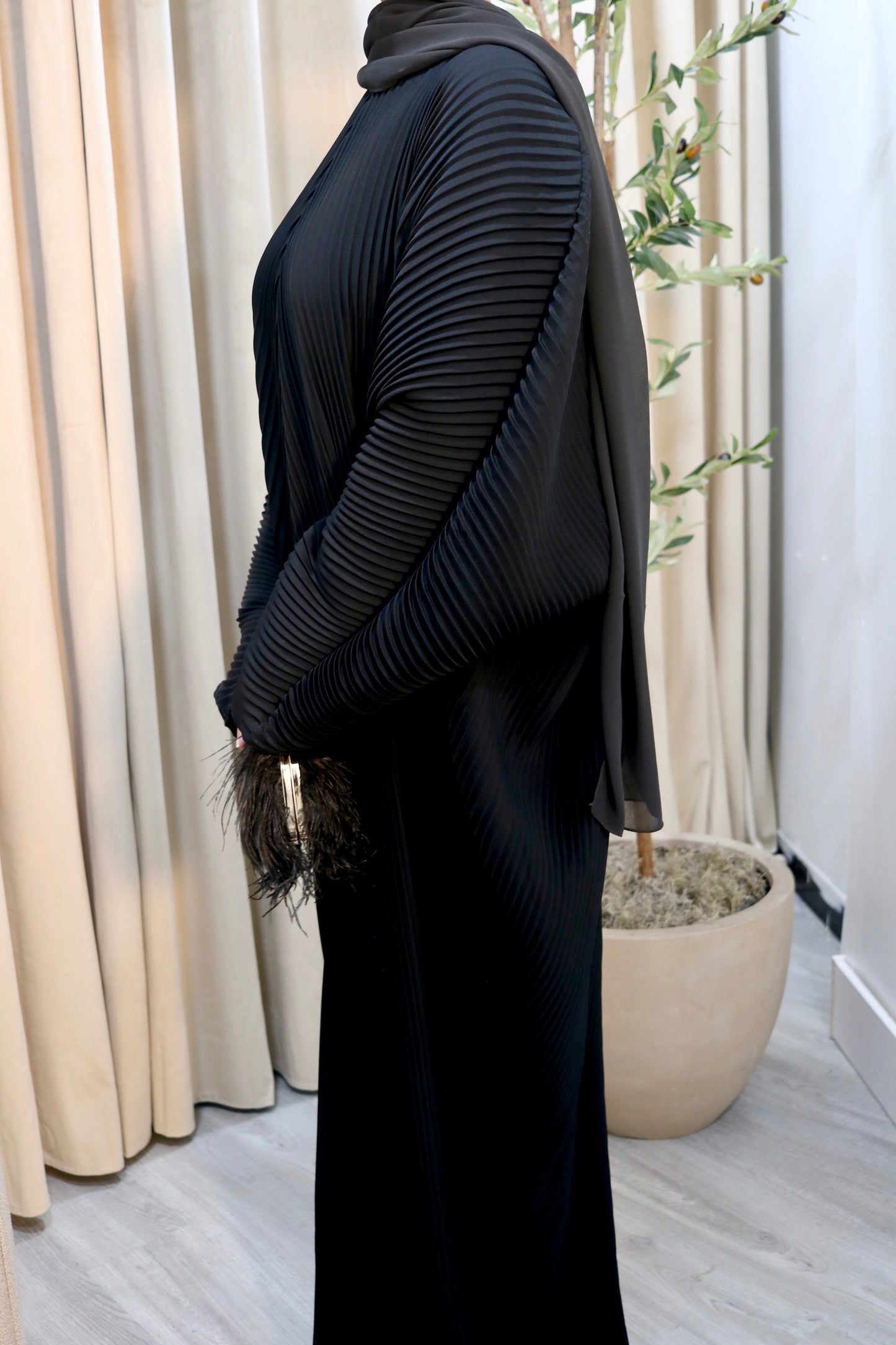 Pleated Abaya set.